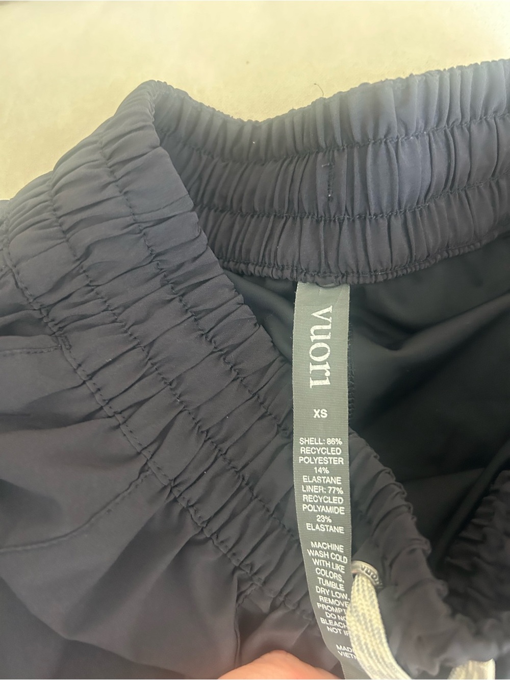 Vuori black Elastic Waist Skirt x small. Great condition